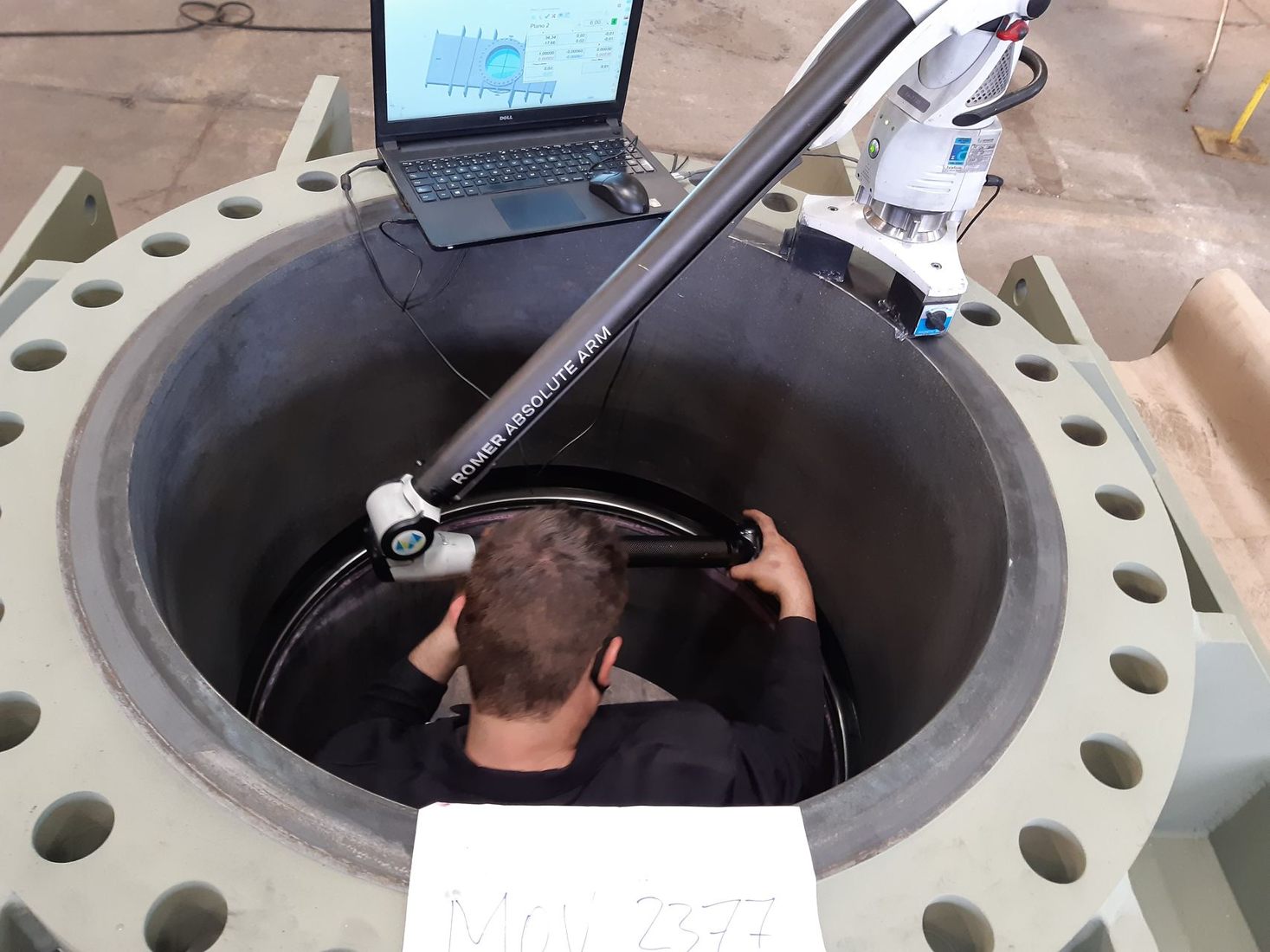 Medição tridimensional em equipamento industrial